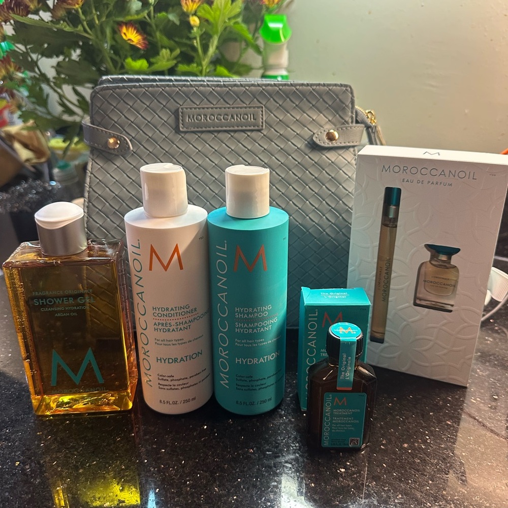Moroccanoil Hydration and Fragrance Collection